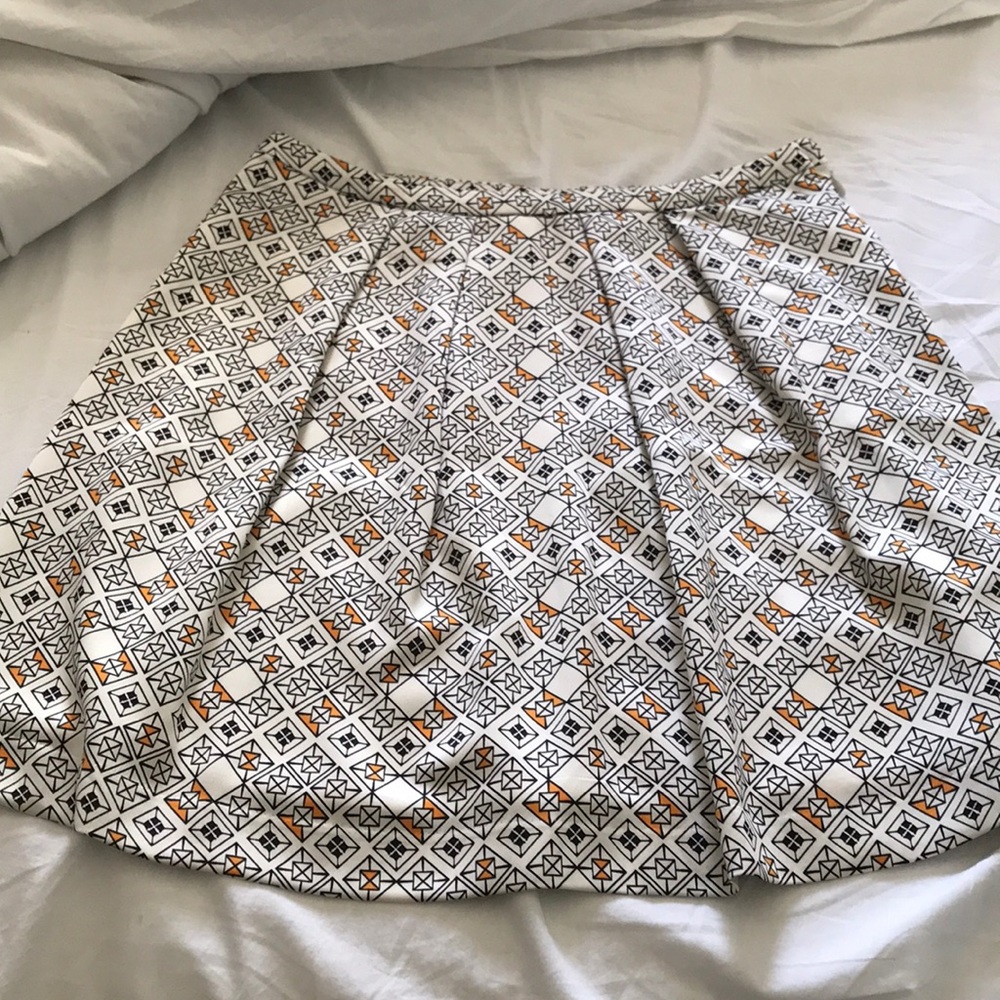 H&M pleated skirt